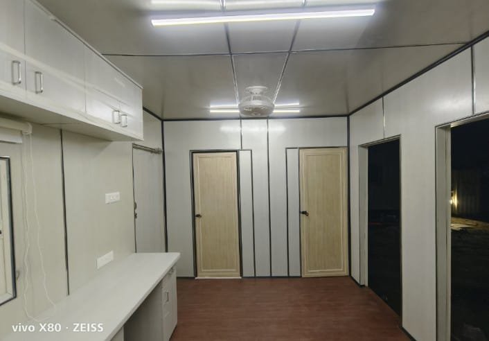 Field Engineering Workstation Cabins